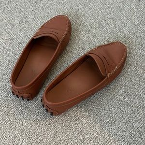 Poeta driving loafers
